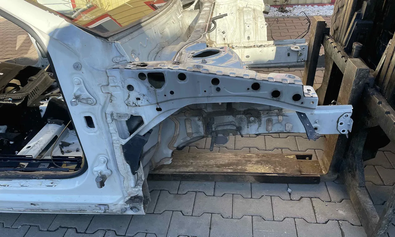 LONJERON DREAPTA MERCEDES A-CLASS 2012-2018