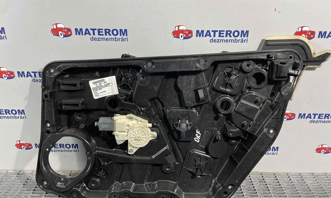 MACARA USA FATA DREAPTA MERCEDES A-CLASS 2012-2018