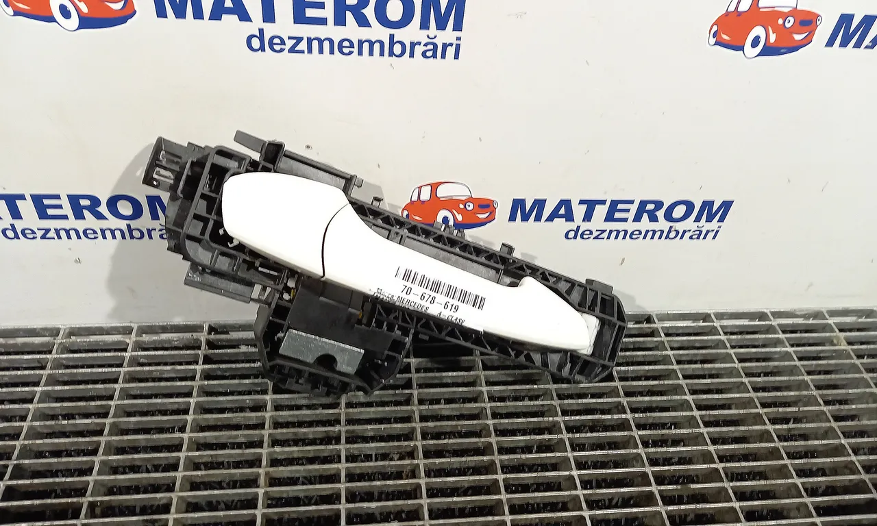 MANER USA SPATE DREAPTA MERCEDES A-CLASS 2012-2018