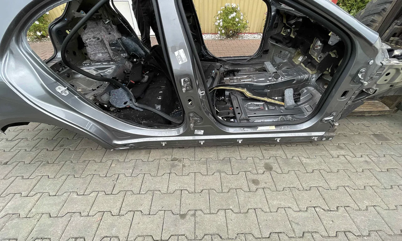 PRAG DREAPTA MERCEDES A-CLASS 2012-2018