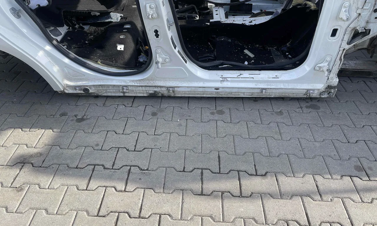 PRAG DREAPTA MERCEDES A-CLASS 2012-2018