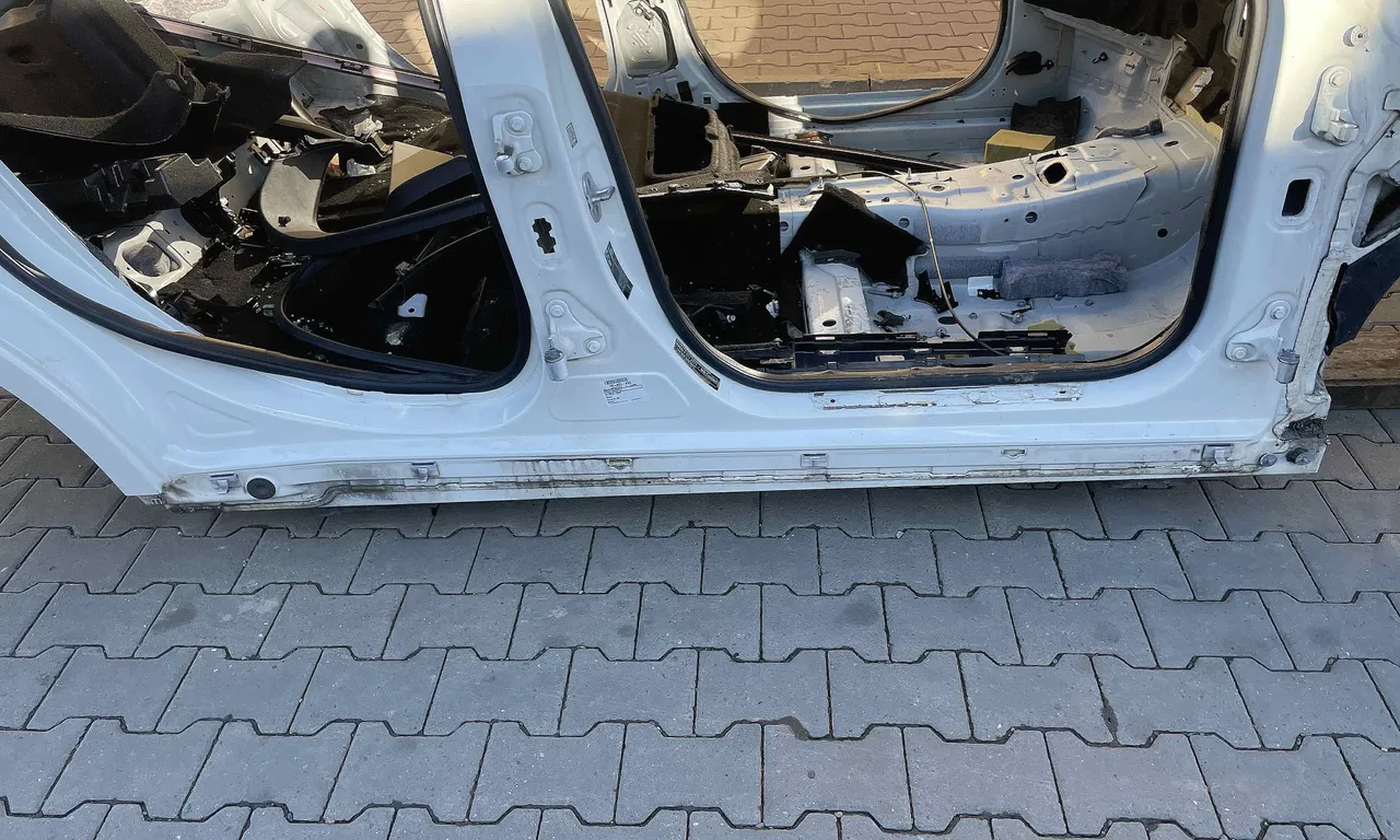 PRAG DREAPTA MERCEDES A-CLASS 2012-2018
