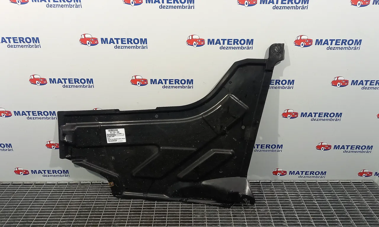 SCUT SUB MASINA MERCEDES A-CLASS 2012-2018