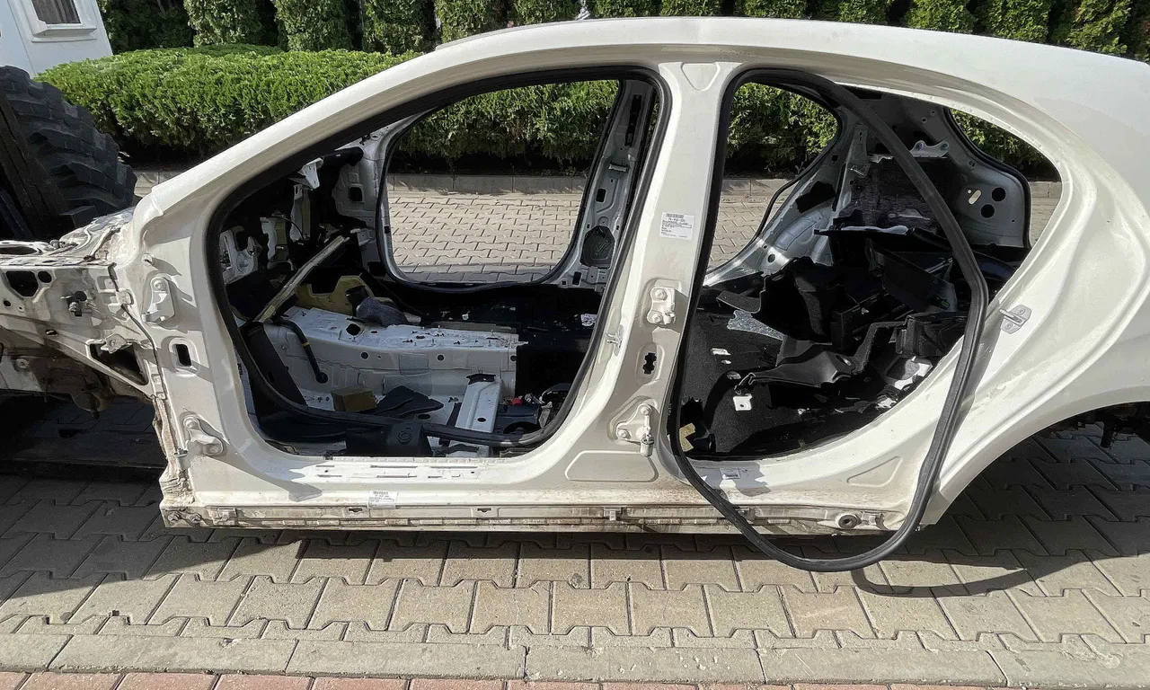 STALP MIJLOC STANGA MERCEDES A-CLASS 2012-2018