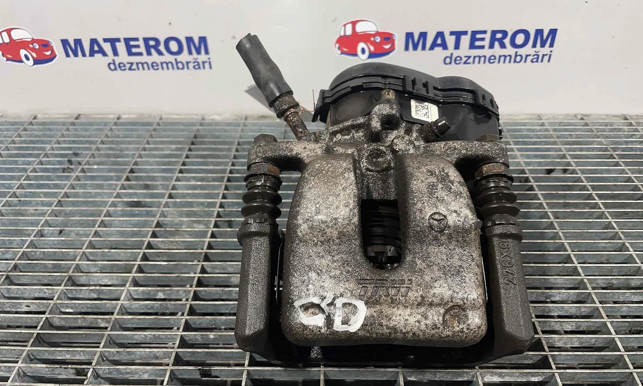 ETRIER SPATE DREAPTA MERCEDES A-CLASS 2012-2018