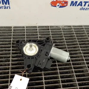 MOTORAS MACARA