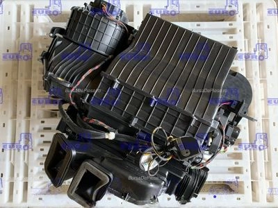 SISTEM CLIMATIZARE MERCEDES ACTROS MP4 / MP5 oe A9608303860, vedere frontata