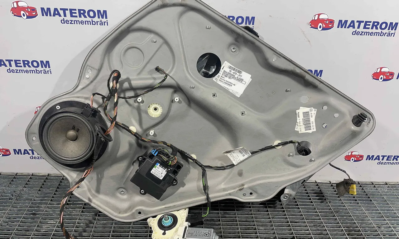 MACARA USA SPATE DREAPTA MERCEDES B-CLASS 2005-2011