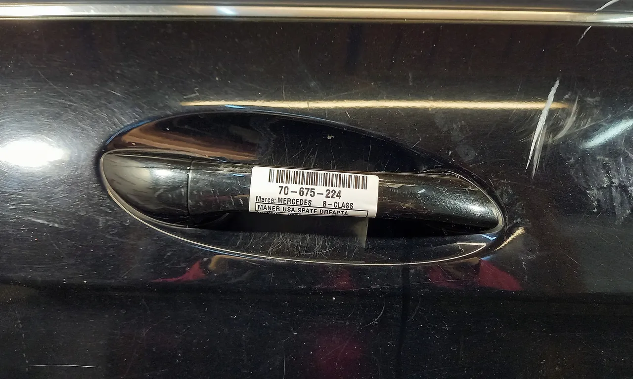 MANER USA SPATE DREAPTA MERCEDES B-CLASS 2005-2011