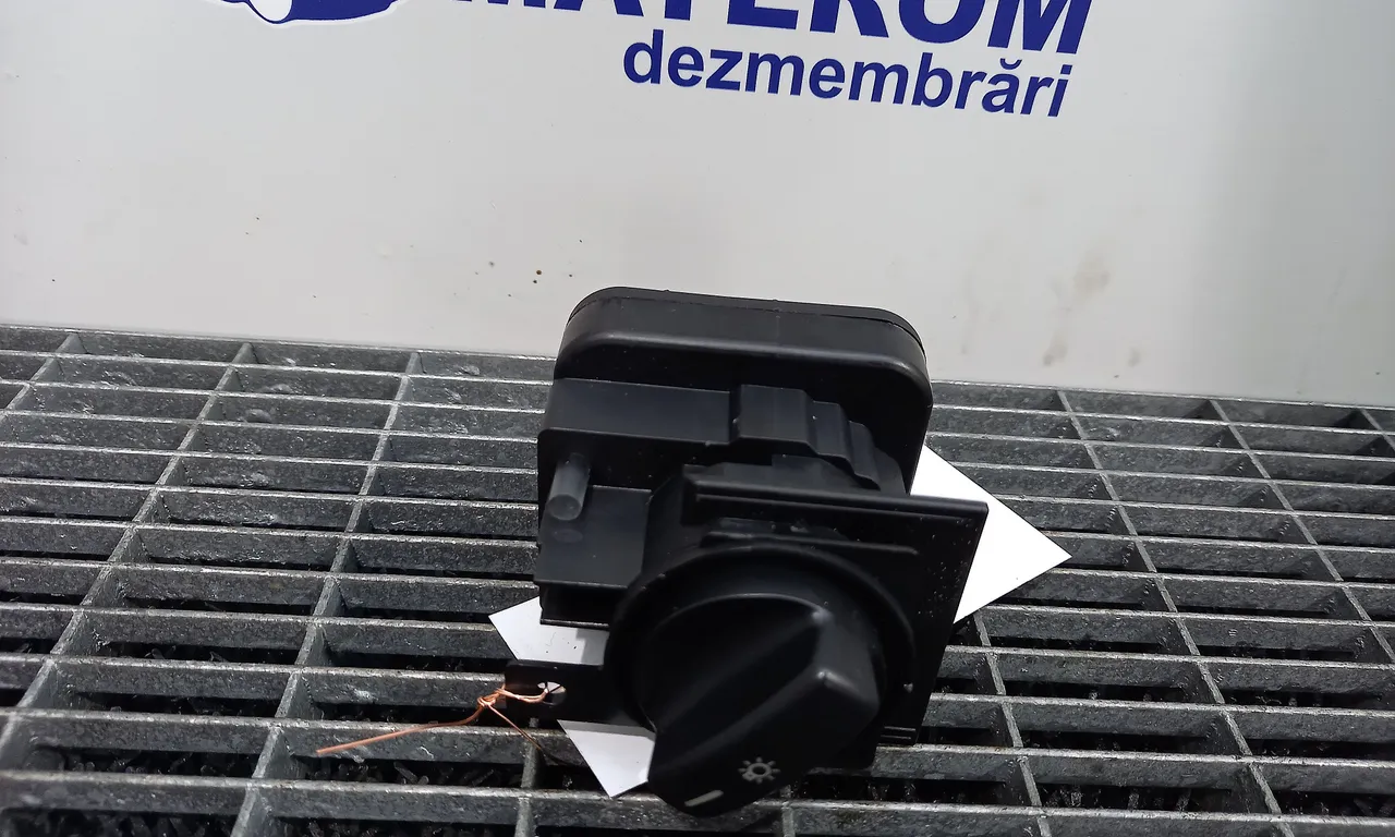 INTRERUPATOR LUMINI MERCEDES B-CLASS 2005-2011