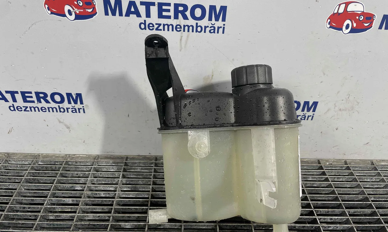 VAS EXPANSIUNE MERCEDES B-CLASS 2005-2011