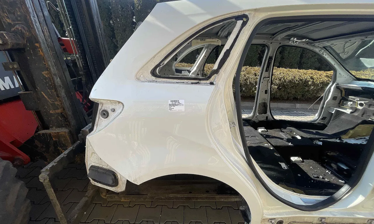 ARIPA SPATE DREAPTA MERCEDES B-CLASS 2011-2018