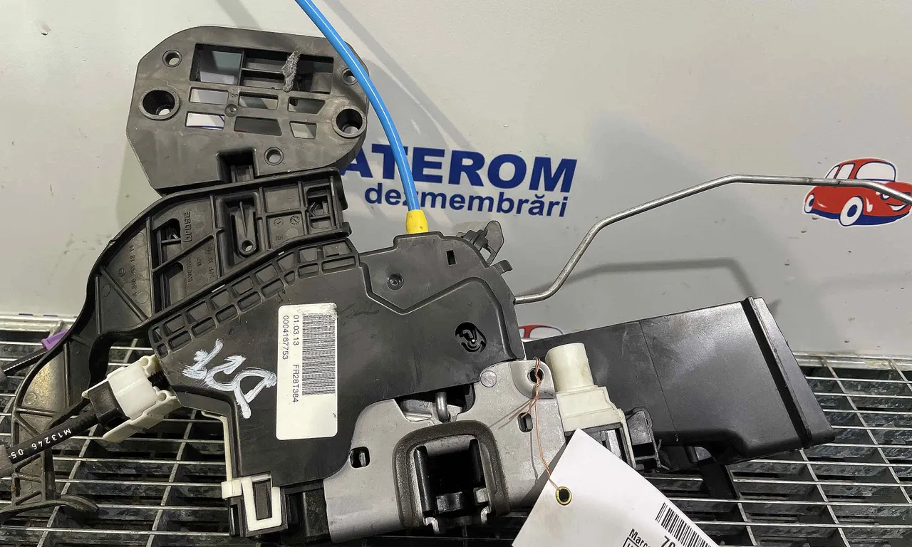 INCUIETOARE USA FATA DREAPTA MERCEDES B-CLASS 2011-2018