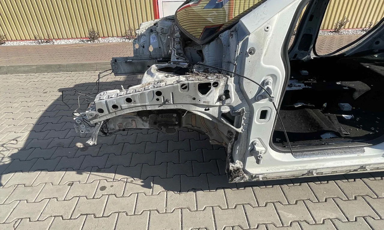 LONJERON STANGA MERCEDES B-CLASS 2011-2018