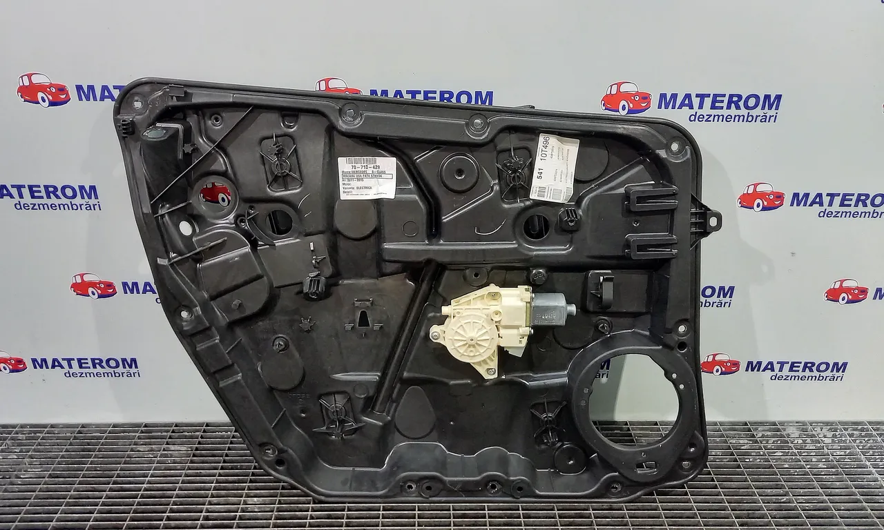 MACARA USA FATA STANGA MERCEDES B-CLASS 2011-2018