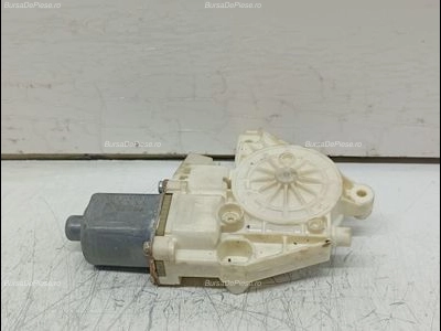 Motoras geam dreapta spate