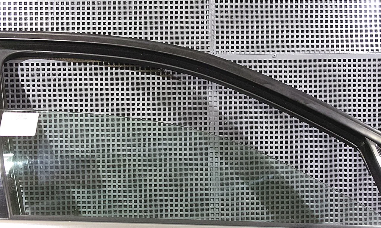 GEAM FATA DREAPTA MERCEDES C-CLASS 2007-2014