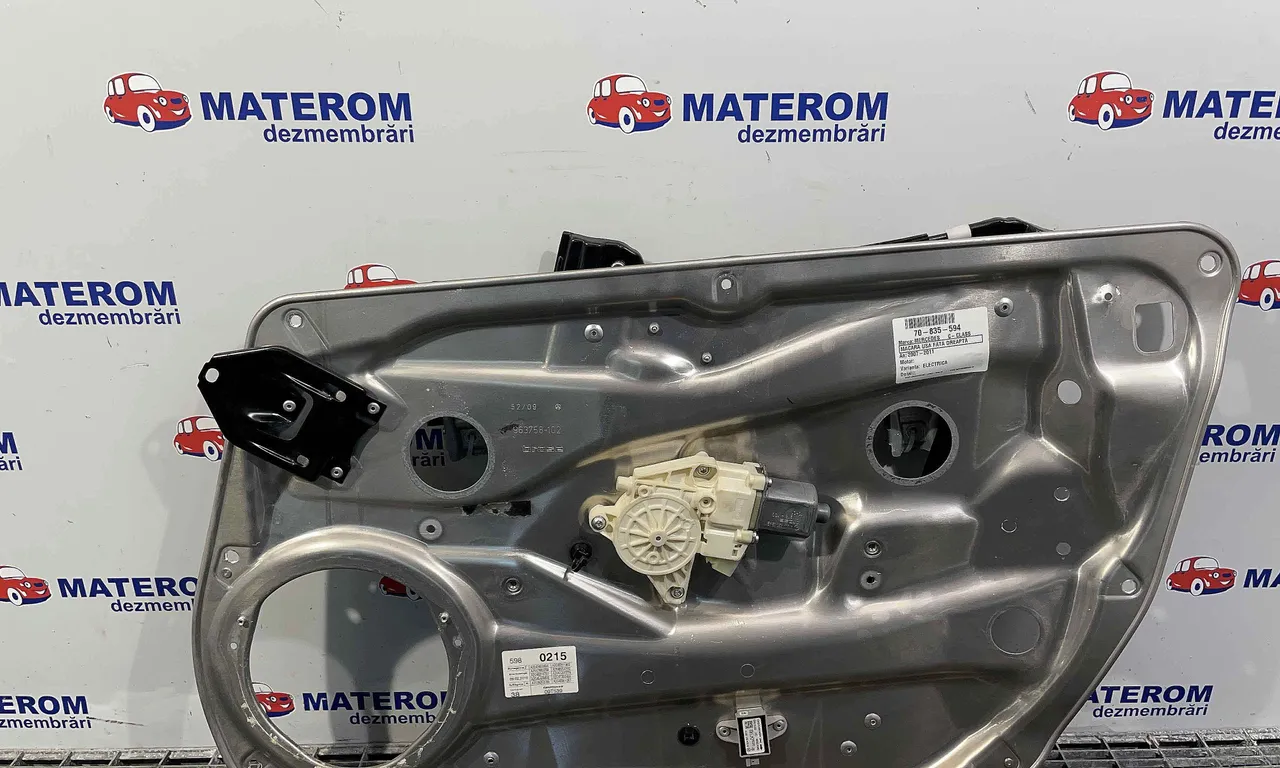 MACARA USA FATA DREAPTA MERCEDES C-CLASS 2007-2014