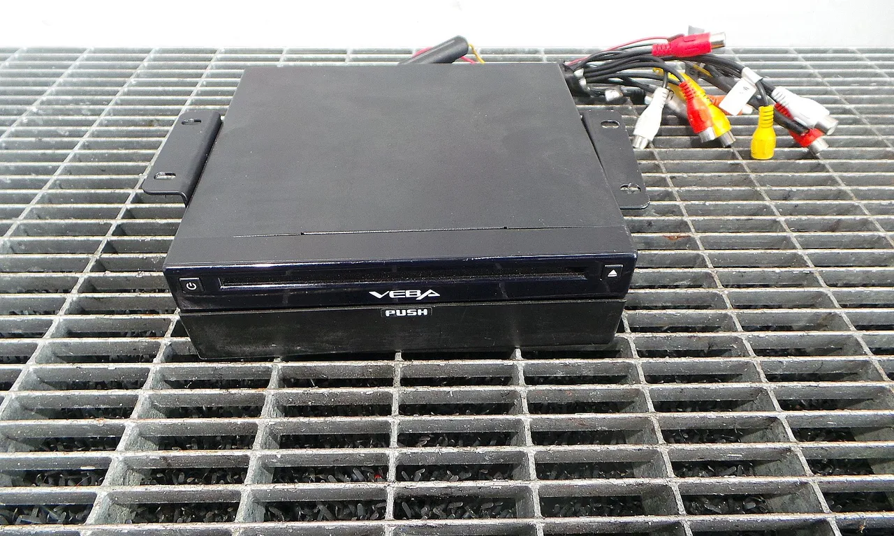 RADIO CD MERCEDES C-CLASS 2007-2014