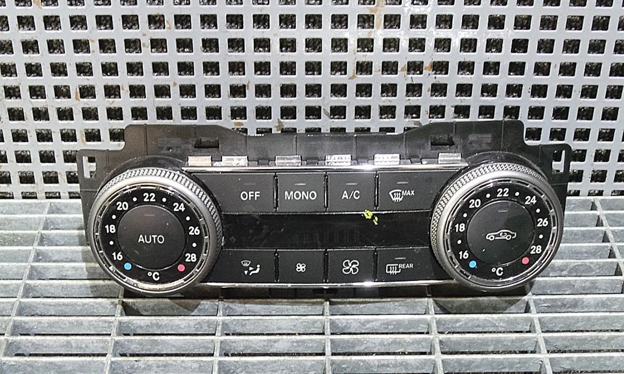 TABLOU COMANDA INCALZIRE MERCEDES C-CLASS 2007-2014
