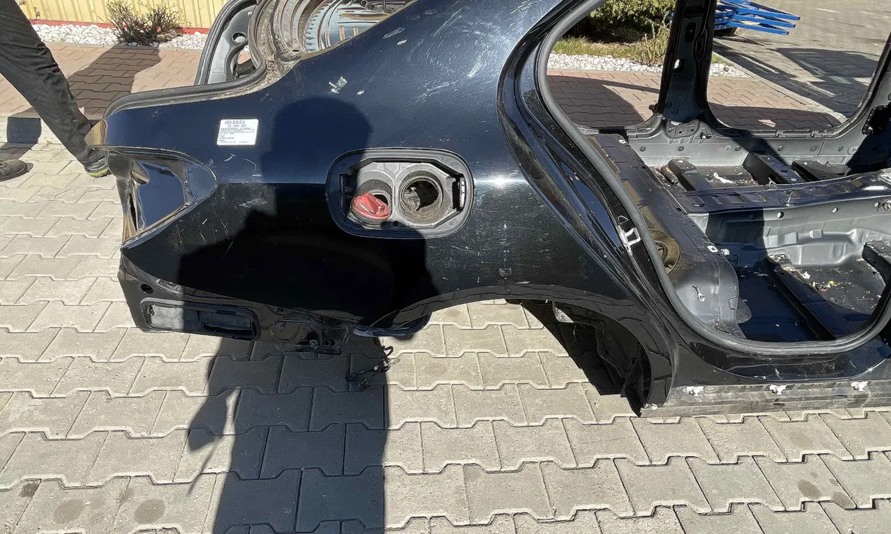 ARIPA SPATE DREAPTA MERCEDES C-CLASS 2014-2023