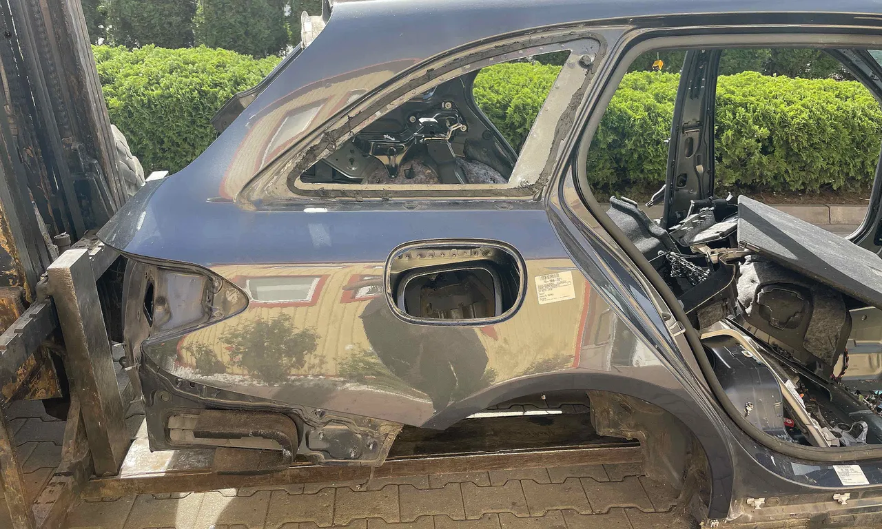 ARIPA SPATE DREAPTA MERCEDES C-CLASS 2014-2023