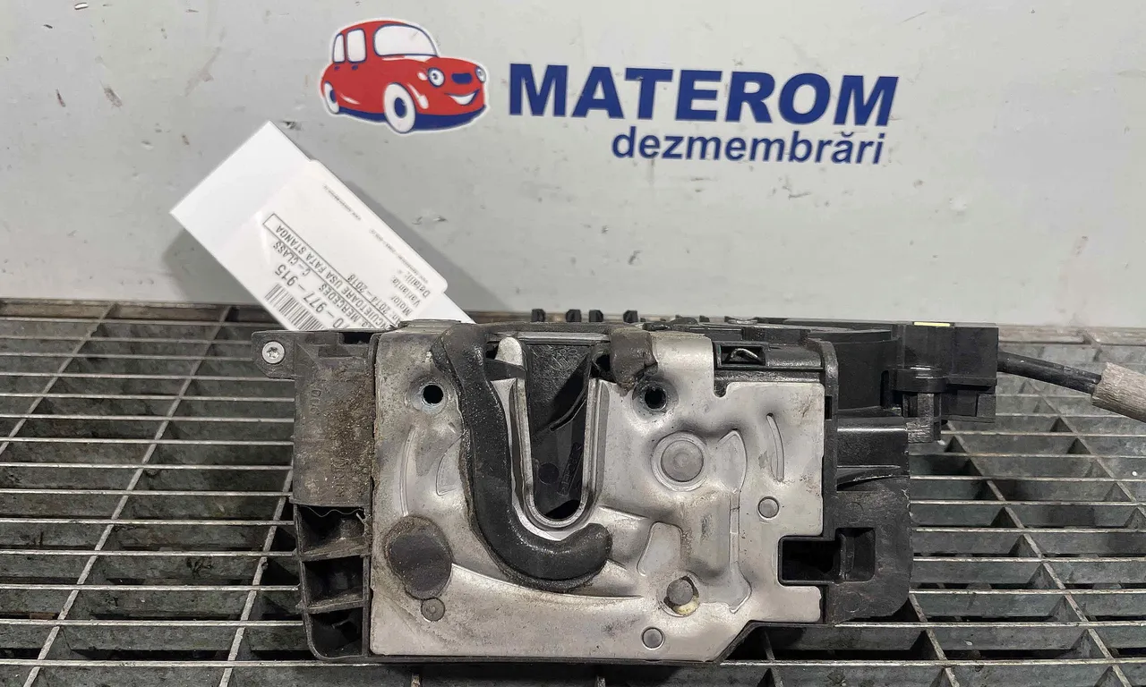 INCUIETOARE USA FATA STANGA MERCEDES C-CLASS 2014-2023