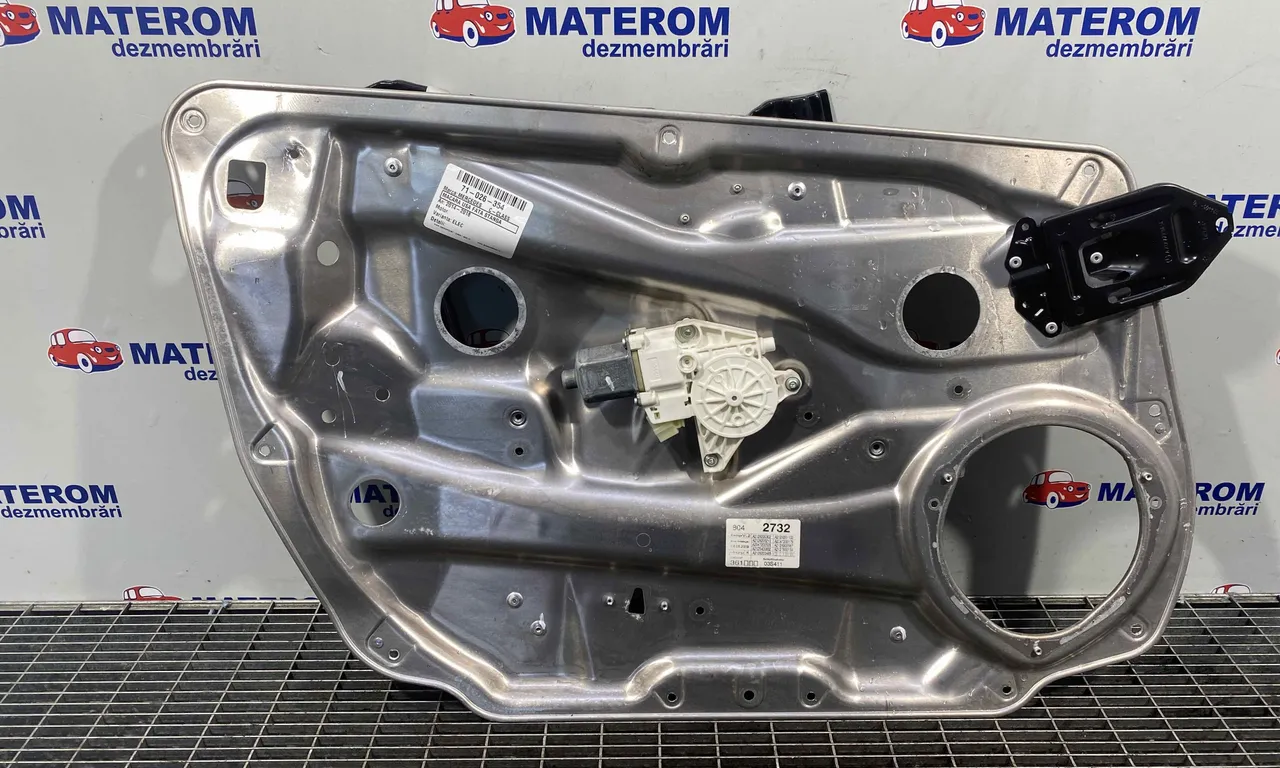 MACARA USA FATA STANGA MERCEDES C-CLASS 2014-2023