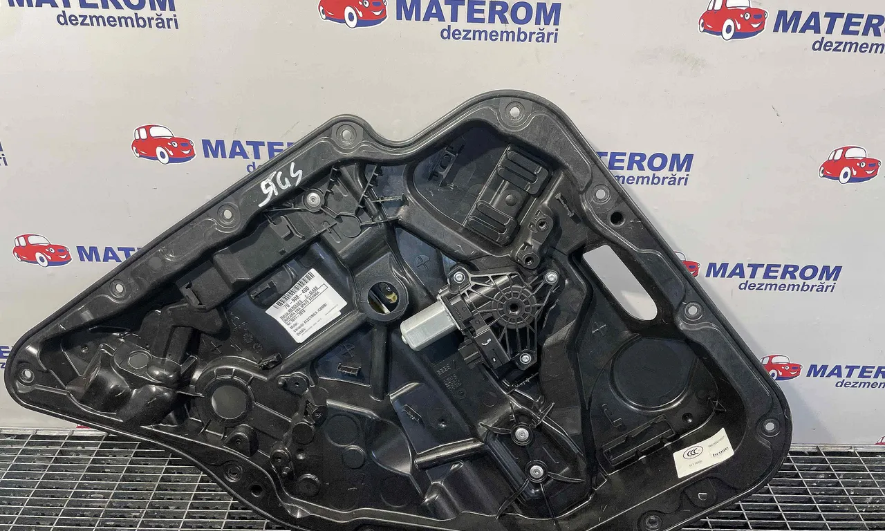 MACARA USA SPATE STANGA MERCEDES C-CLASS 2014-2023