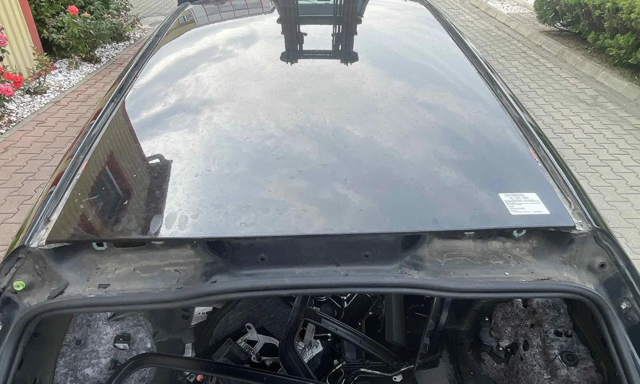 PAVILION MERCEDES C-CLASS 2014-2023