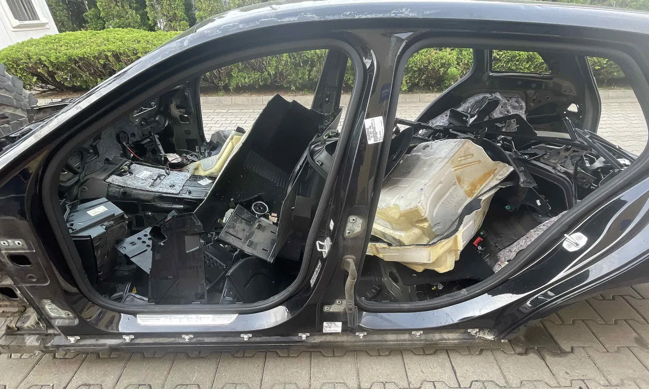 STALP MIJLOC STANGA MERCEDES C-CLASS 2014-2023
