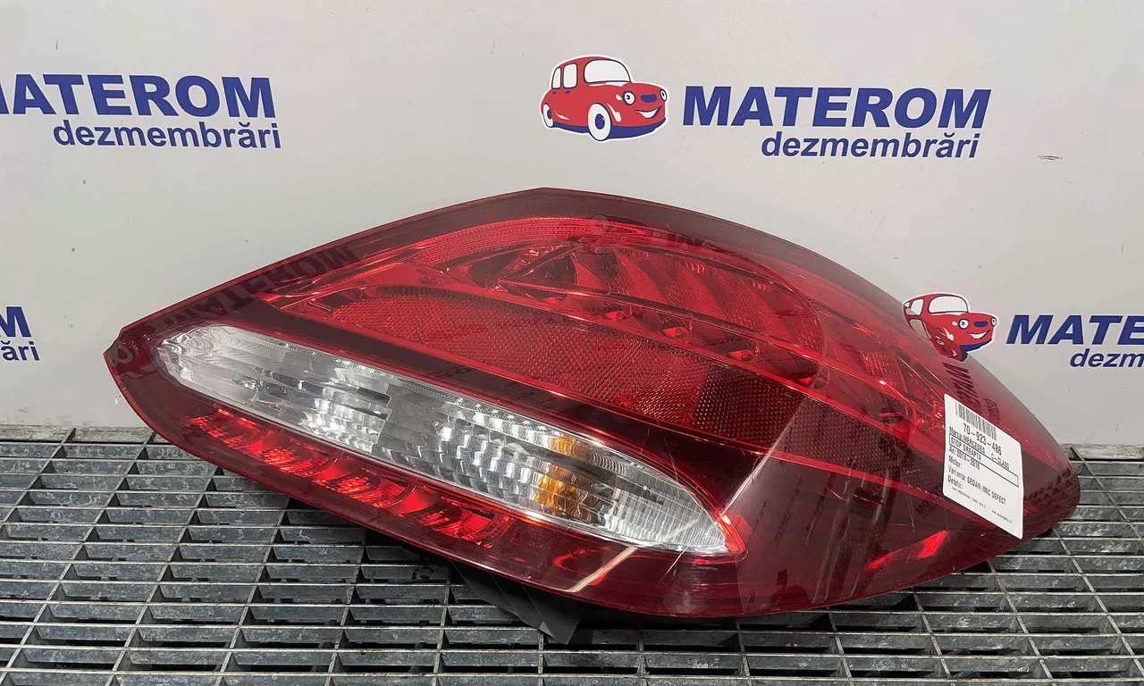 STOP DREAPTA MERCEDES C-CLASS 2014-2023