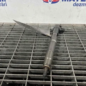 INJECTOR