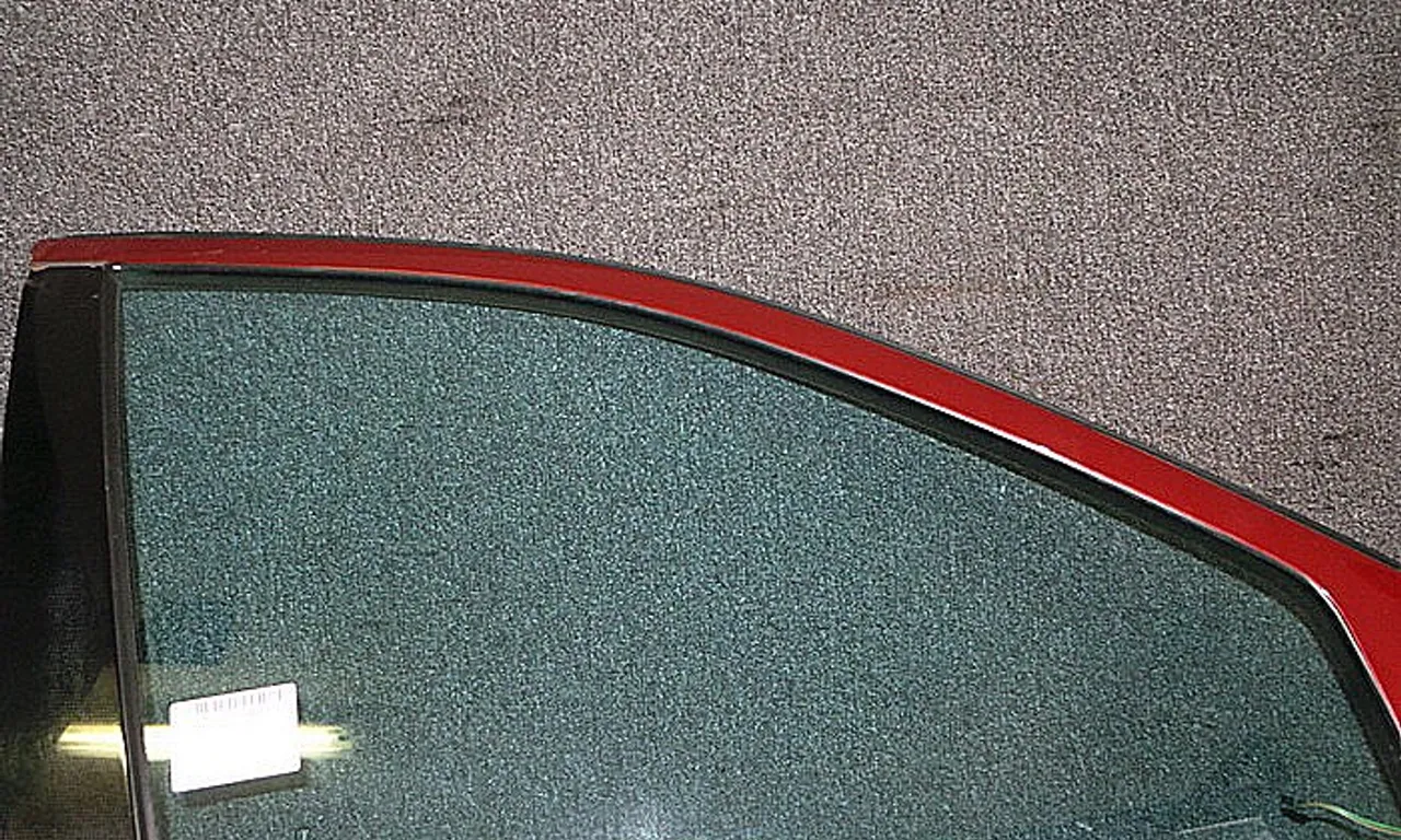 GEAM FATA DREAPTA MERCEDES C-CLASS 2000-2007