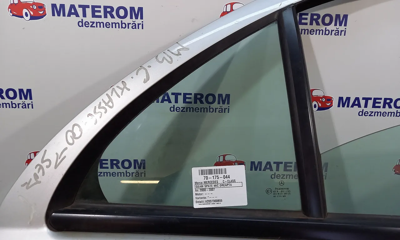 GEAM SPATE MIC DREAPTA MERCEDES C-CLASS 2000-2007