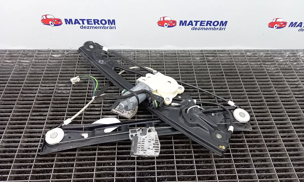 MACARA USA FATA DREAPTA MERCEDES C-CLASS 2000-2007