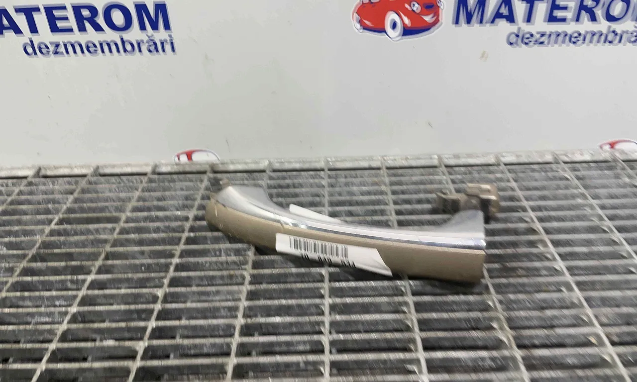 MANER USA SPATE DREAPTA MERCEDES C-CLASS 2000-2007