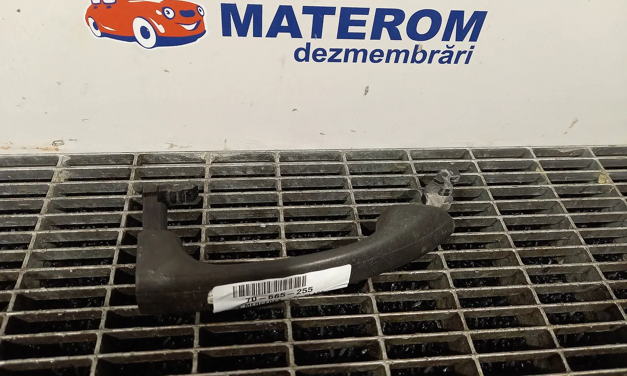 MANER USA SPATE DREAPTA MERCEDES C-CLASS 2000-2007