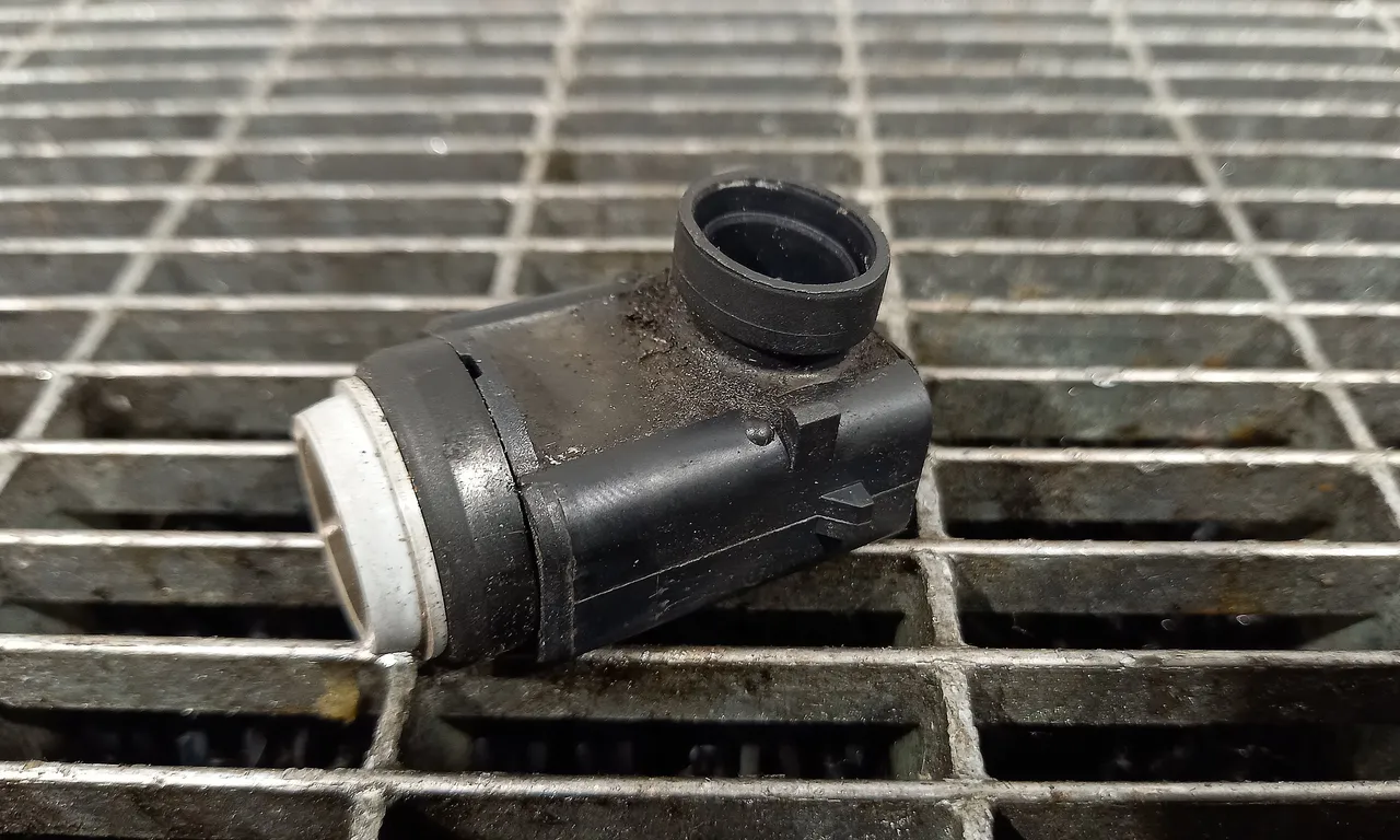 SENZOR PARCARE SPATE MERCEDES C-CLASS 2000-2007