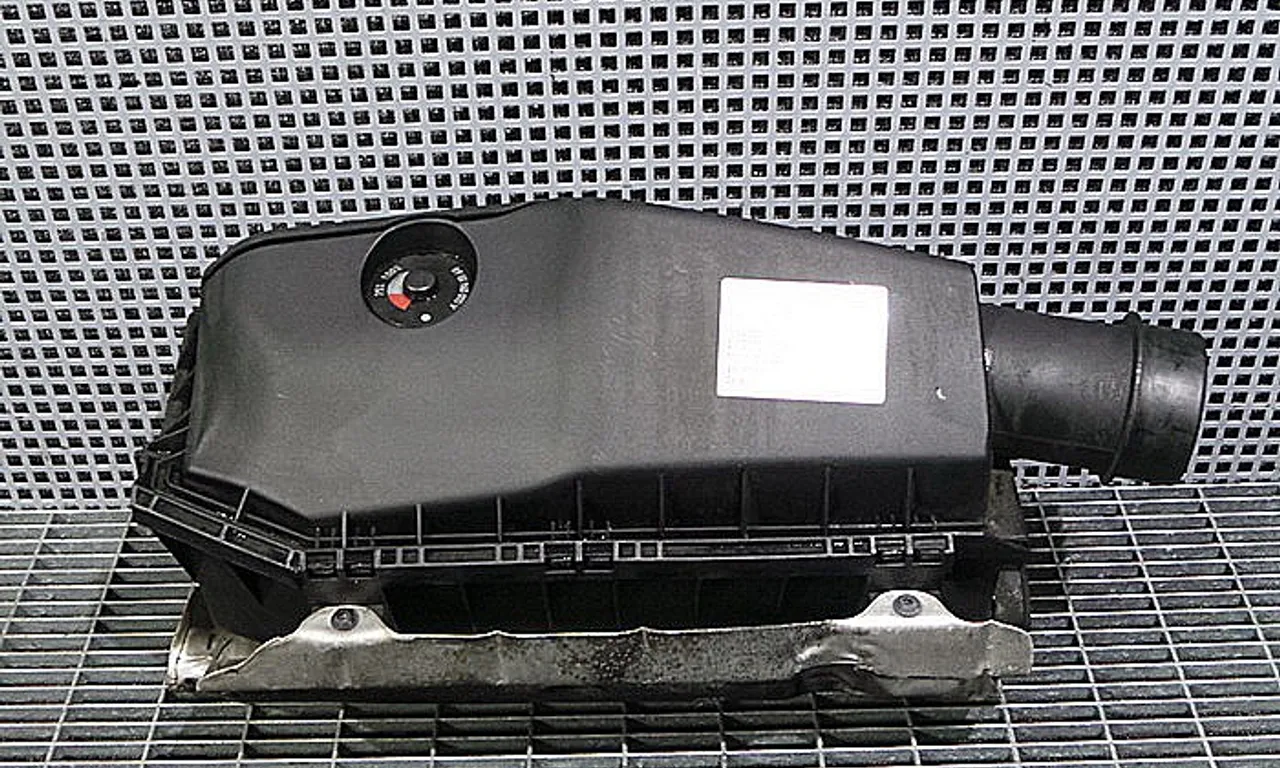 CARCASA FILTRU AER MERCEDES C-CLASS 2000-2007