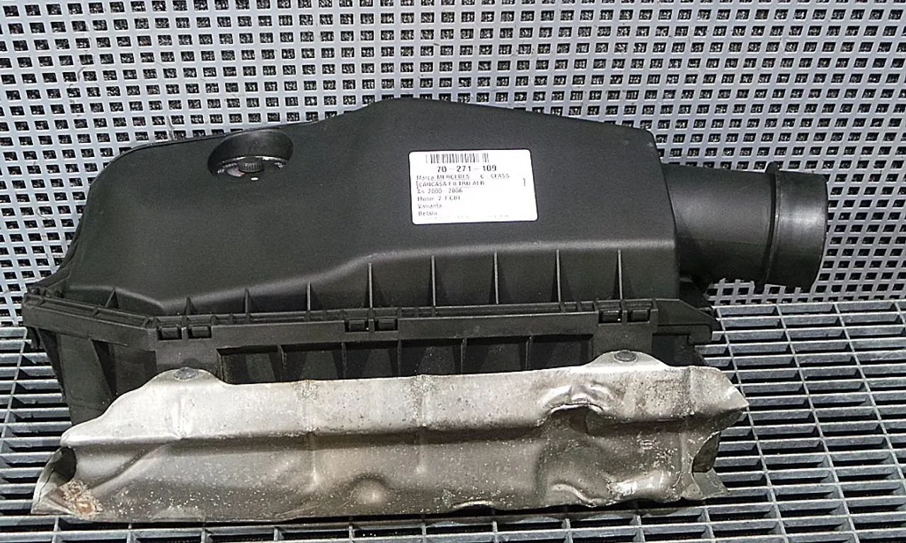 CARCASA FILTRU AER MERCEDES C-CLASS 2000-2007