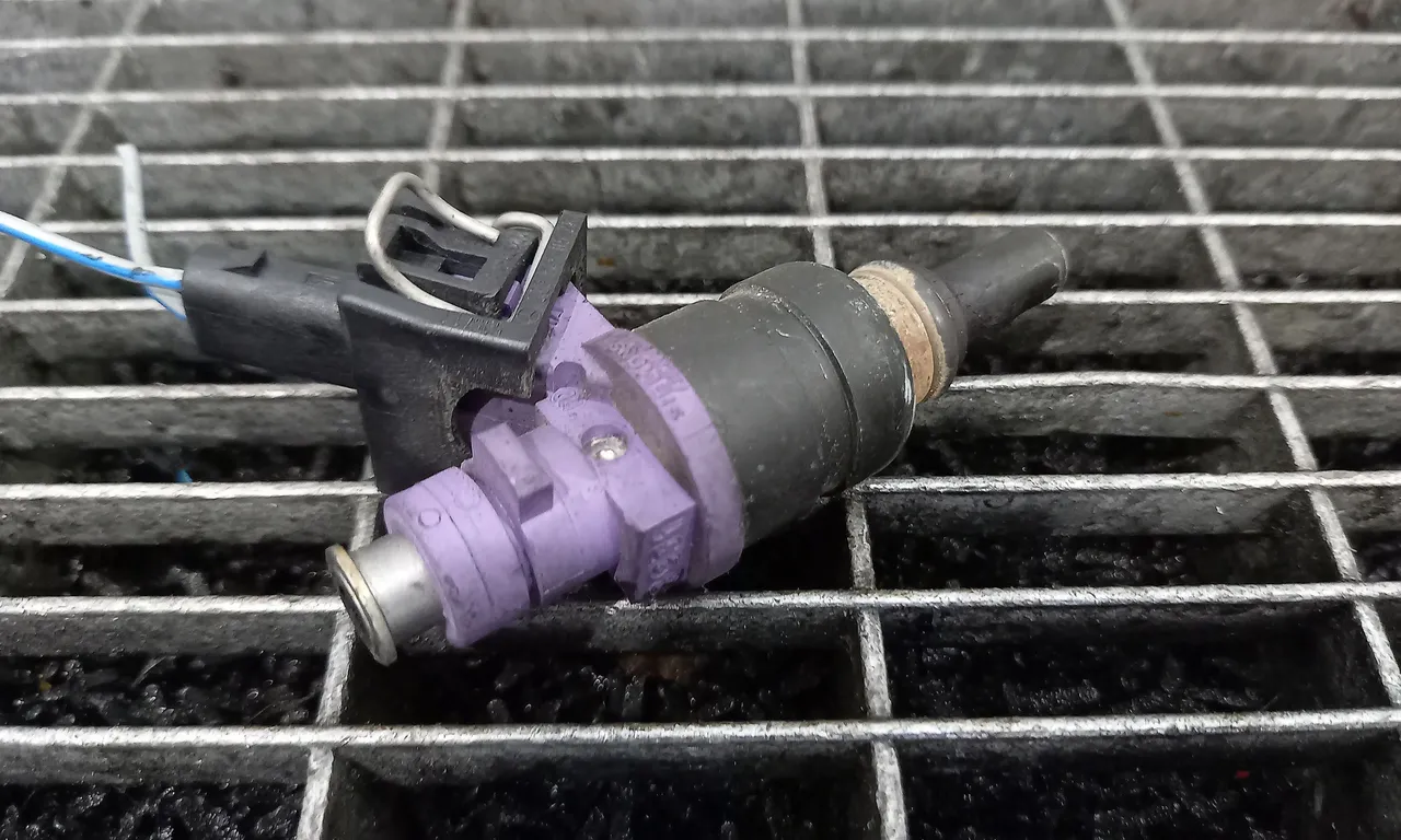 INJECTOR MERCEDES C-CLASS 2000-2007