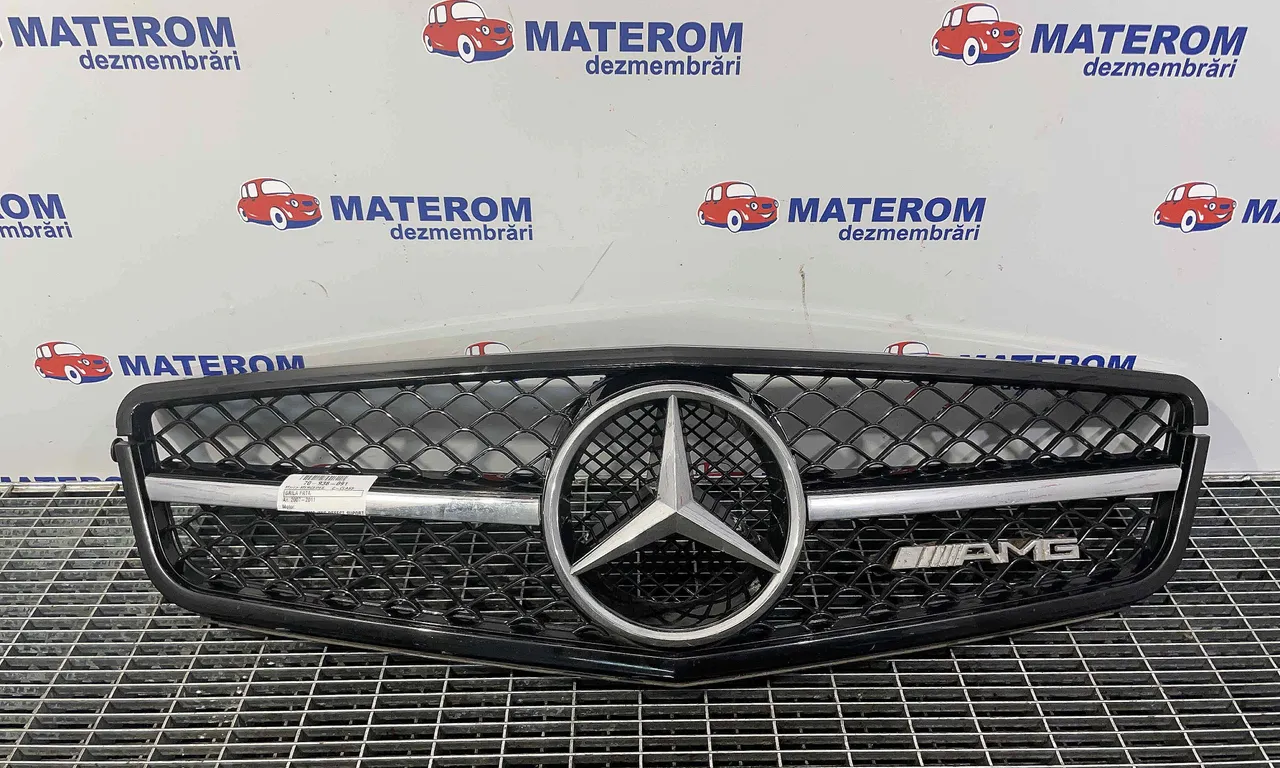 GRILA FATA MERCEDES C-CLASS 2007-2015
