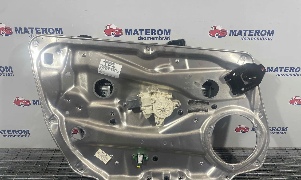 MACARA USA FATA STANGA MERCEDES C-CLASS 2007-2015