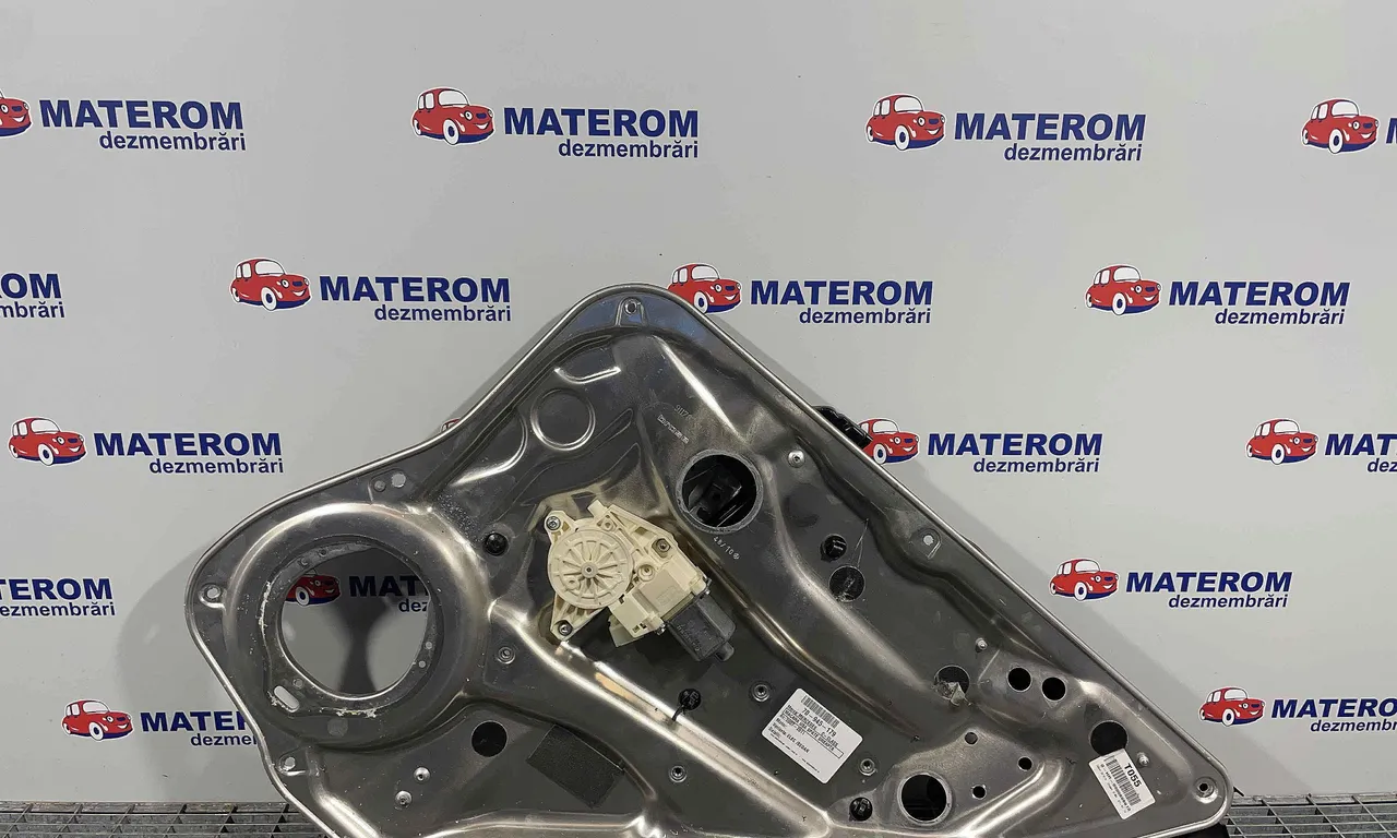 MACARA USA SPATE DREAPTA MERCEDES C-CLASS 2007-2015