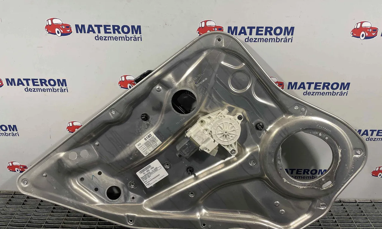 MACARA USA SPATE STANGA MERCEDES C-CLASS 2007-2015