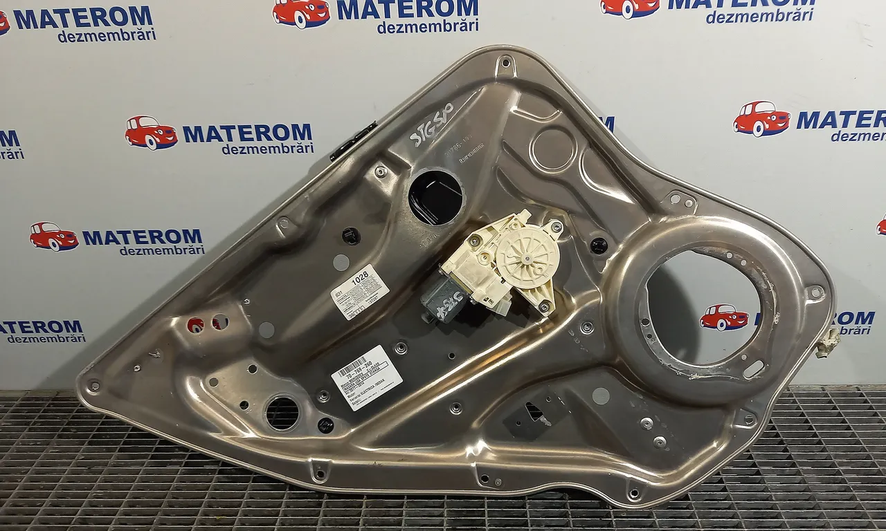 MACARA USA SPATE STANGA MERCEDES C-CLASS 2007-2015