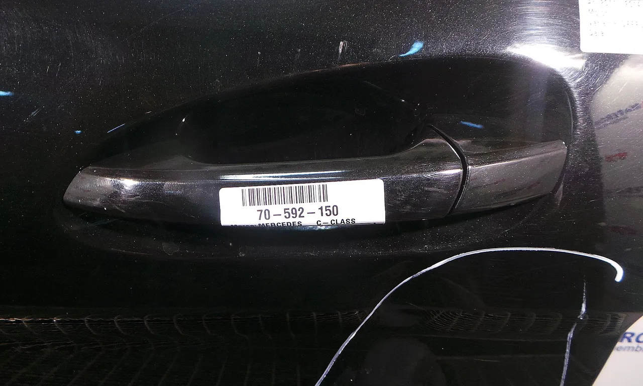 MANER USA FATA STANGA MERCEDES C-CLASS 2007-2015