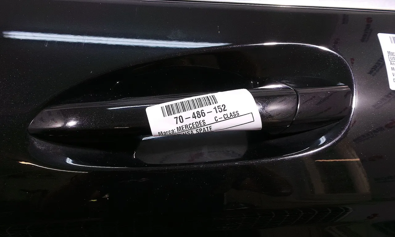 MANER USA SPATE STANGA MERCEDES C-CLASS 2007-2015