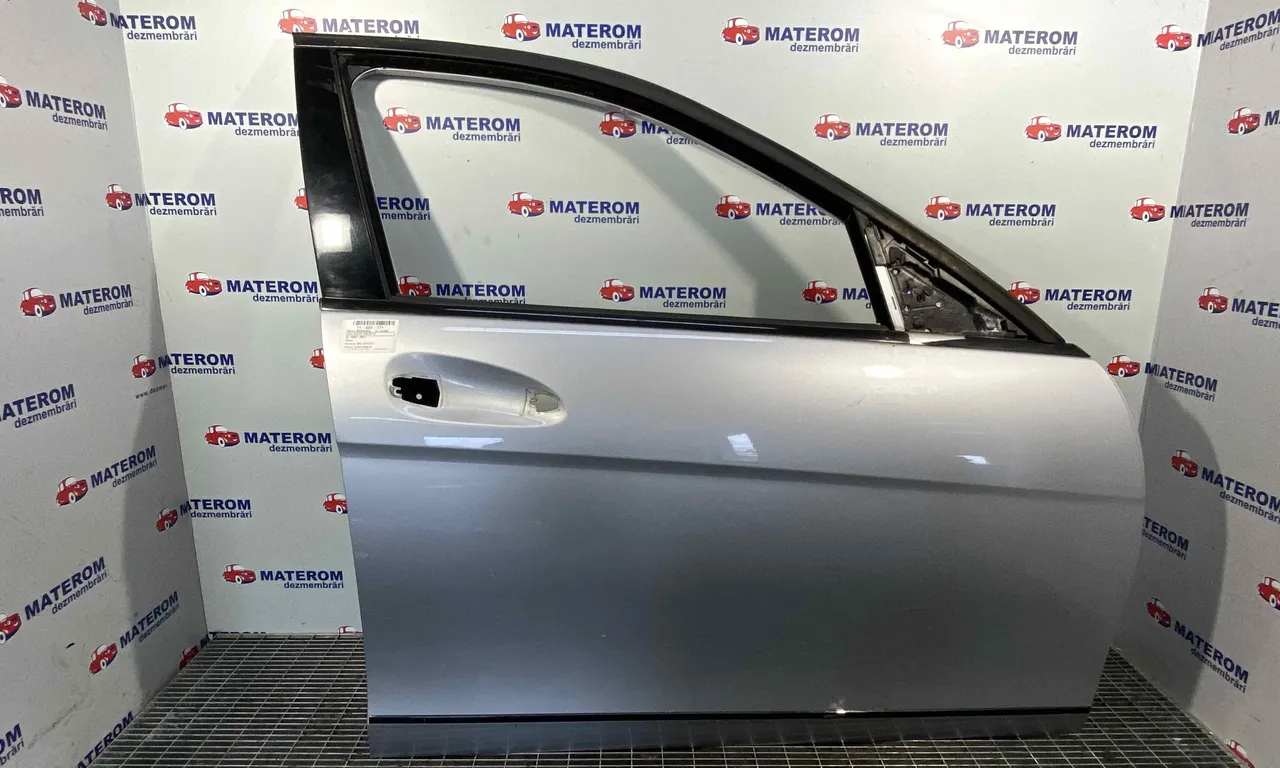 USA FATA DREAPTA MERCEDES C-CLASS 2007-2015